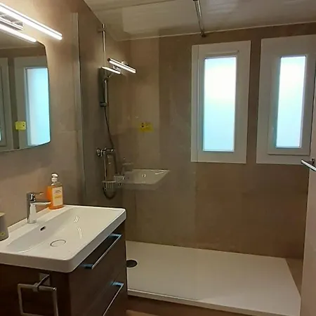 Village Occitan Magnifique T3 Mezzanine Proche Roquille Clim Et Wifi Cap D'agde Апартаменты Агд